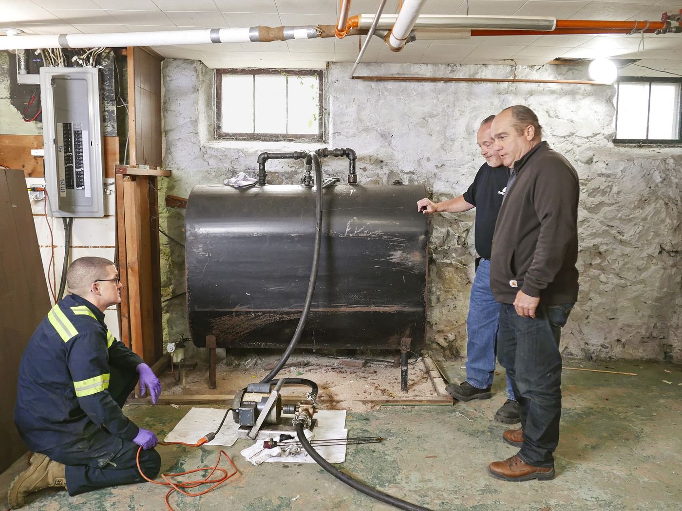 Vermont Fuel Tank Removal Process TANK OUT